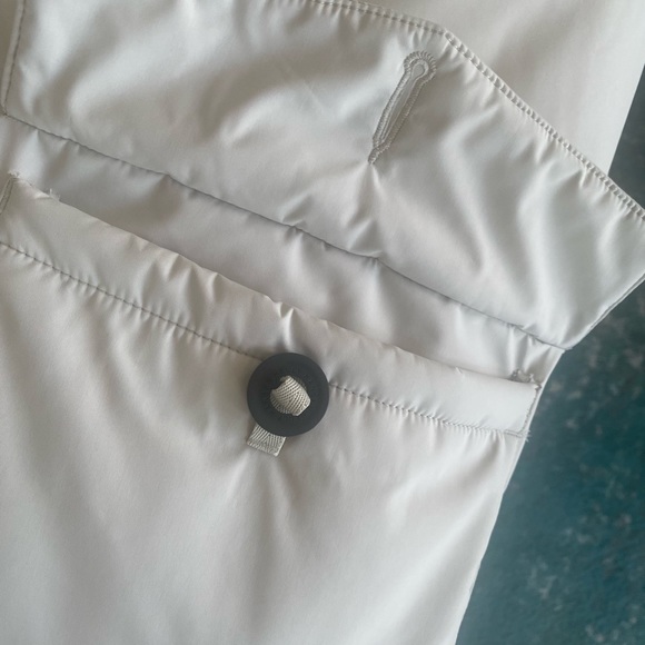 Helly Hansen winter parka - Picture 4 of 9